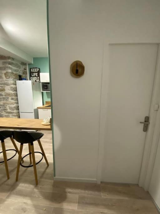 Charmant Studio Idealement Place Et Paisible ! โอโลรง-แซ็ง-มารี ภายนอก รูปภาพ